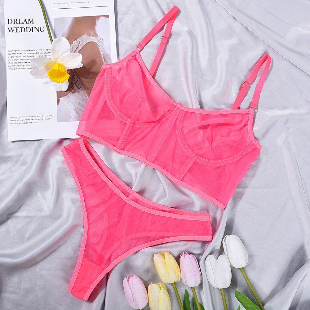 Ensemble Lingerie en Maille Transparente – Haut Ajusté & Culotte Assortie