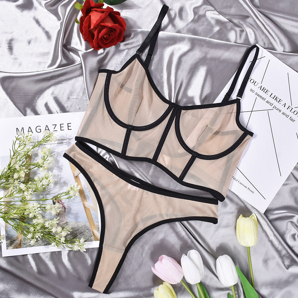 Ensemble Lingerie en Maille Transparente – Haut Ajusté & Culotte Assortie